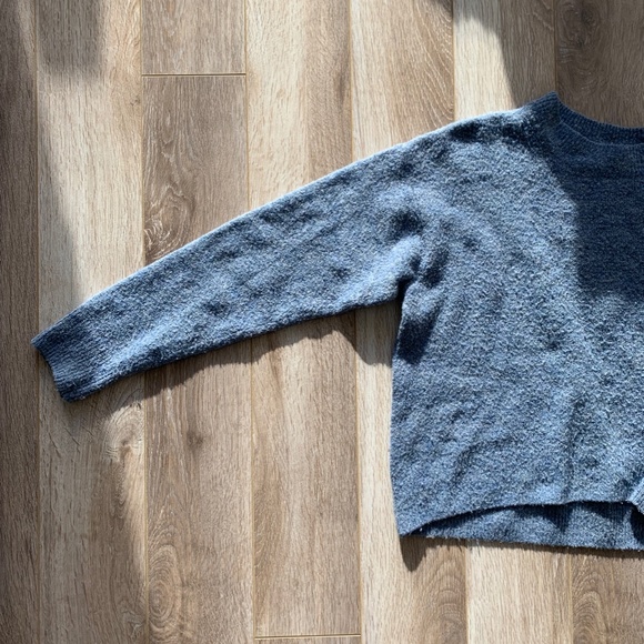 Oversized Light Blue, Slightly Fuzzy, Sweater - XS but fits like a Medium - Picture 2 of 4